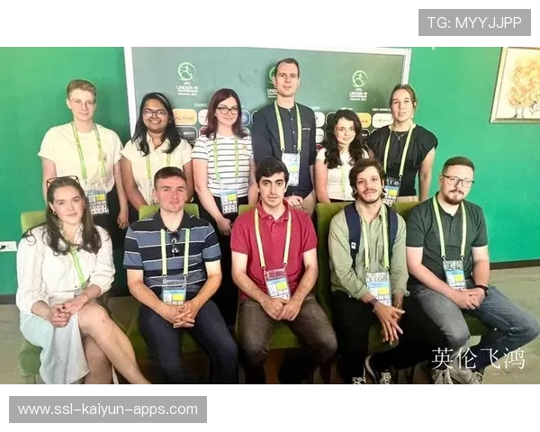 体育新闻中心记者实地连线，央视体育新闻记者